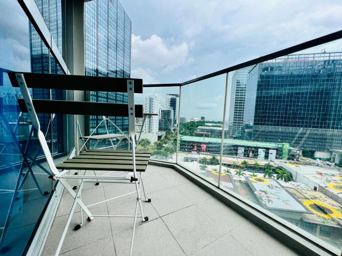 Bgc Luxury Condo - Balcony, Pool, Wi-Fi, City View - Suite 8 Manila Exterior photo